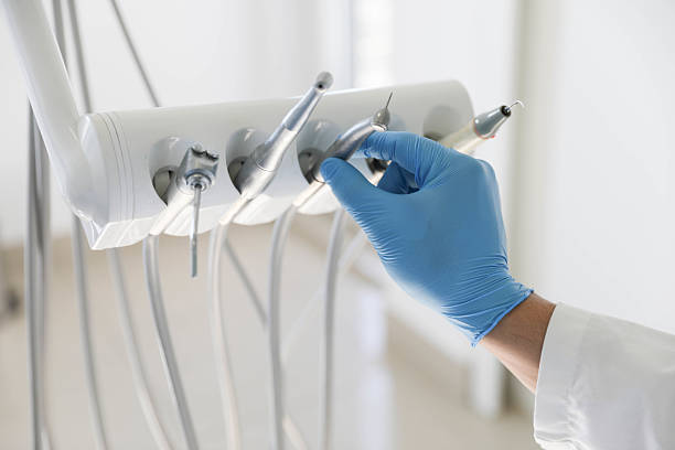 Professional Tooth Extraction technician working in Woodstock, VA